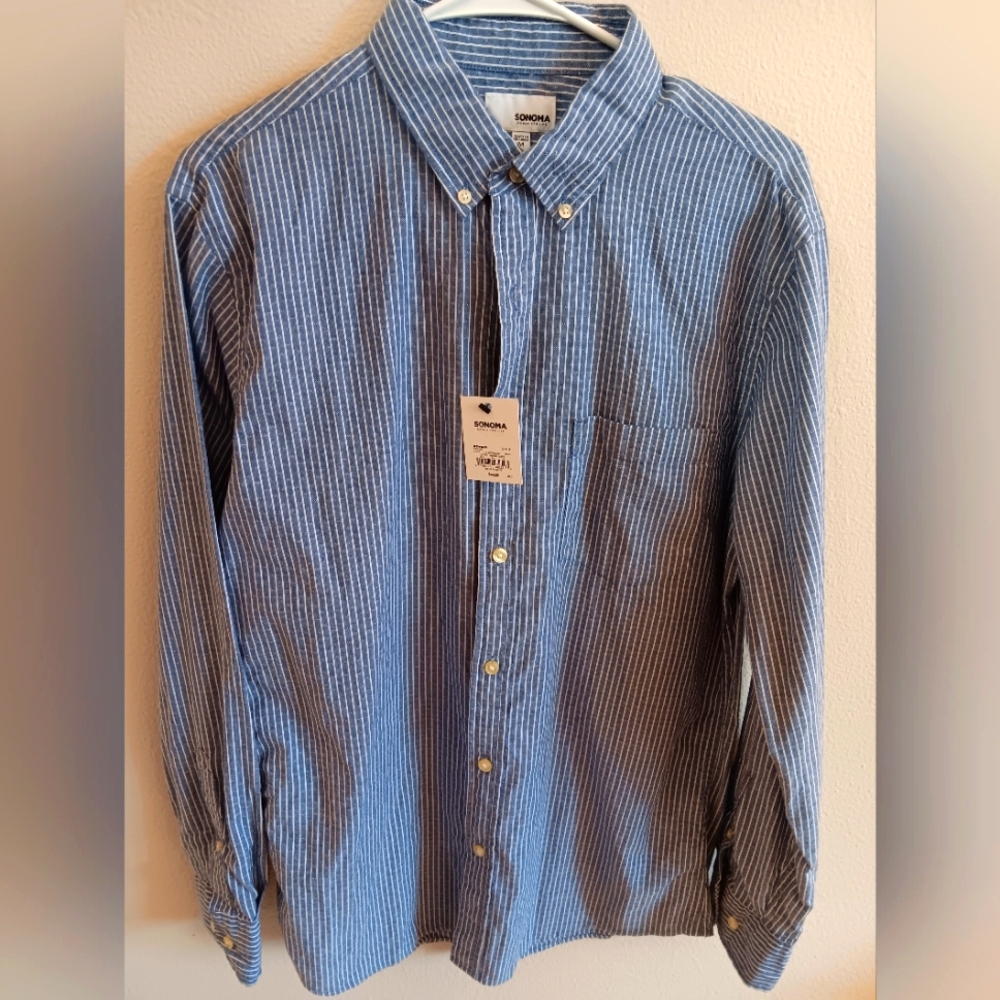 Sonoma mens medium dress shirt